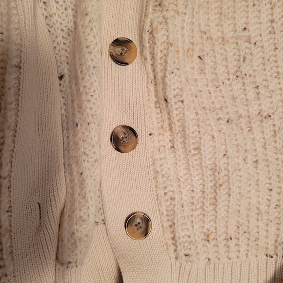 Old Navy Knit Cardigan - Picture 3 of 3